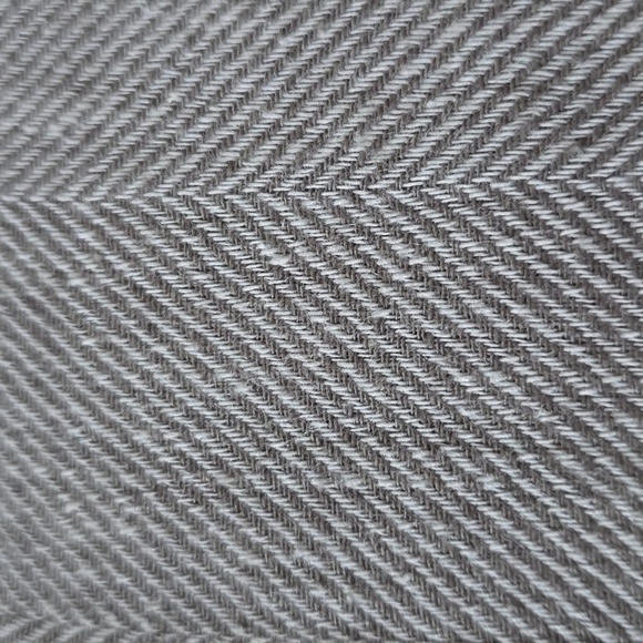 FIELDCREST LUXURY DARK GRAY TABLECLOTH WITH STORAGE BAG 60"x84" - Picture 3 of 7